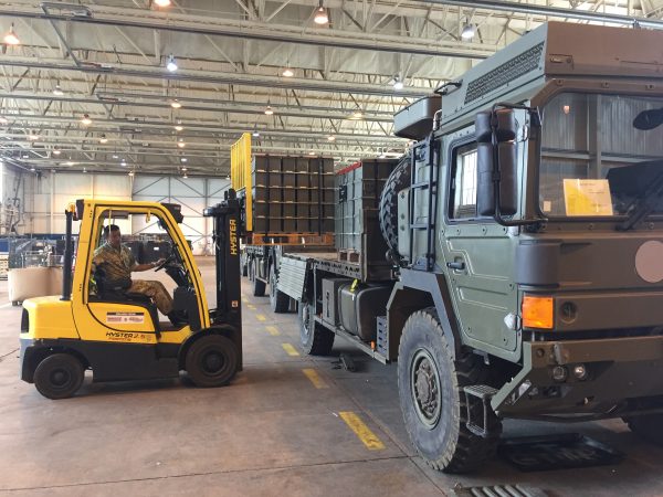 counterbalance truck de stacking